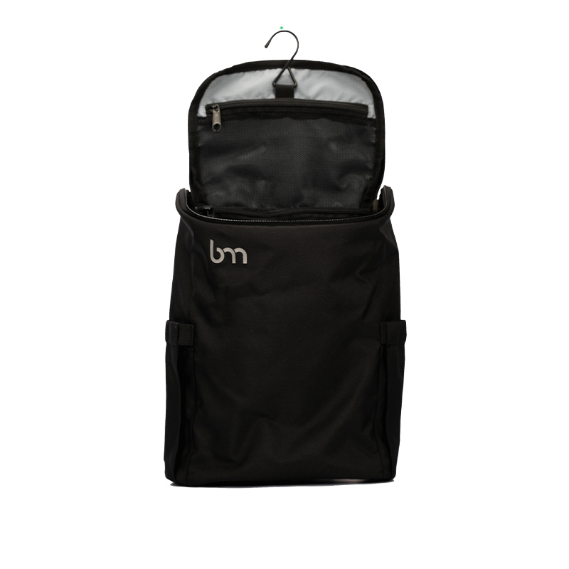 Trousse de toilette suspendue
